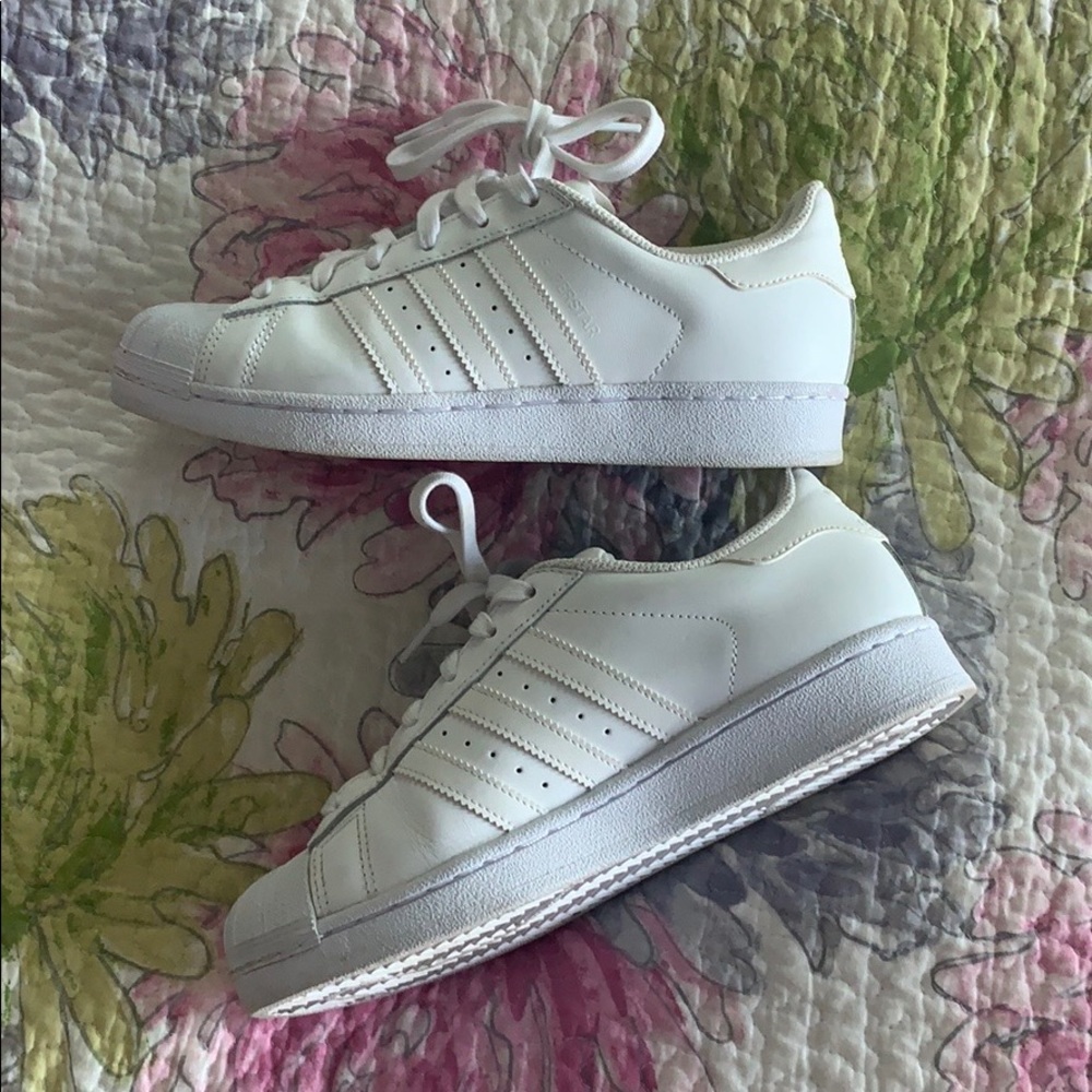 ADIDAS WHITE SUPERSTARS NWOT
